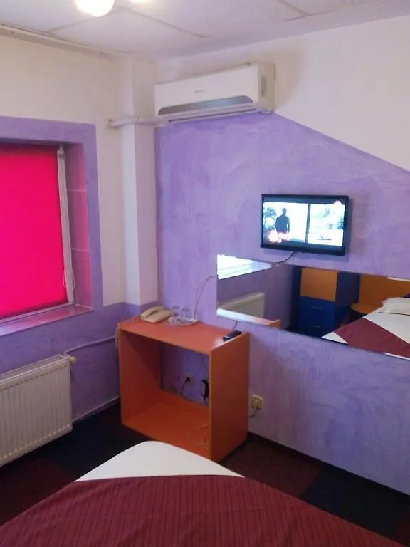 Hostel Oana 布加勒斯特 罗马尼亚